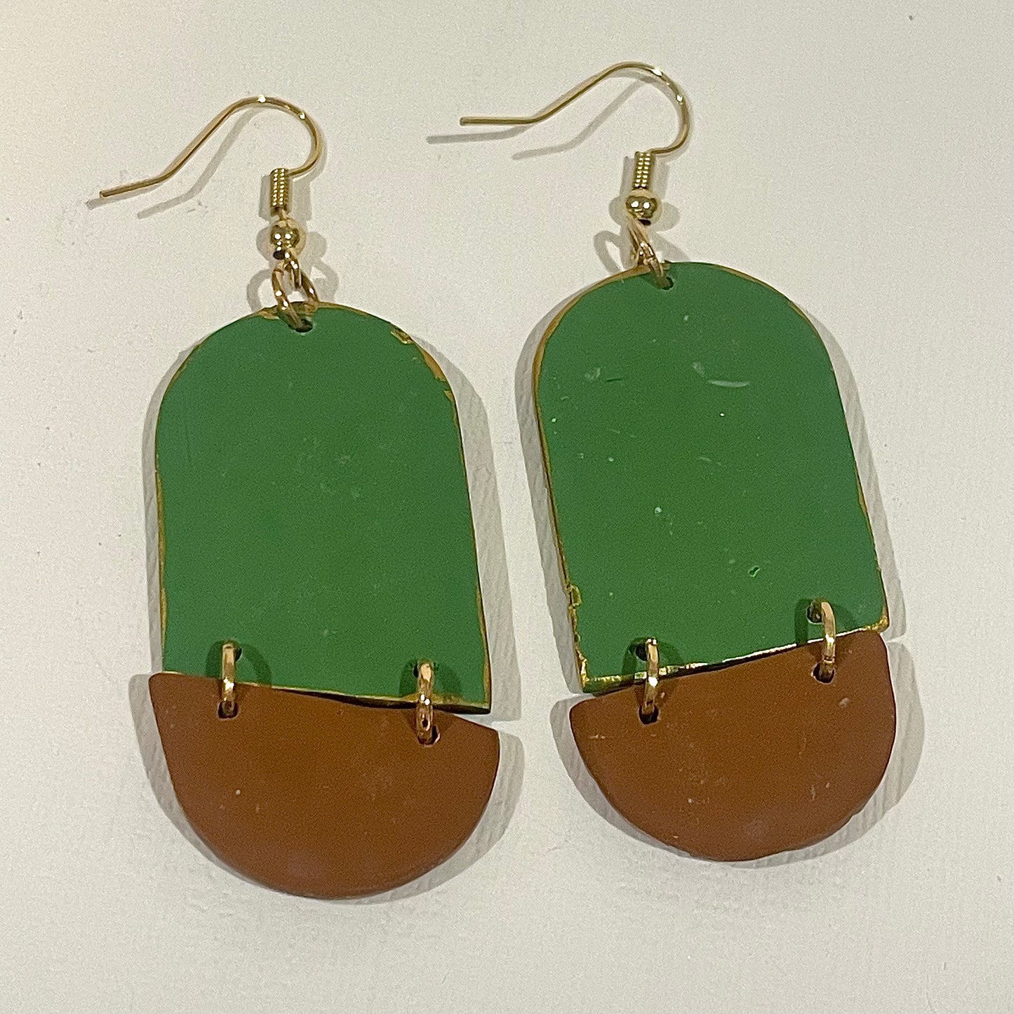 Monstera Leaf and Woven Basket Split Oval Dangle Earrings (Copy)