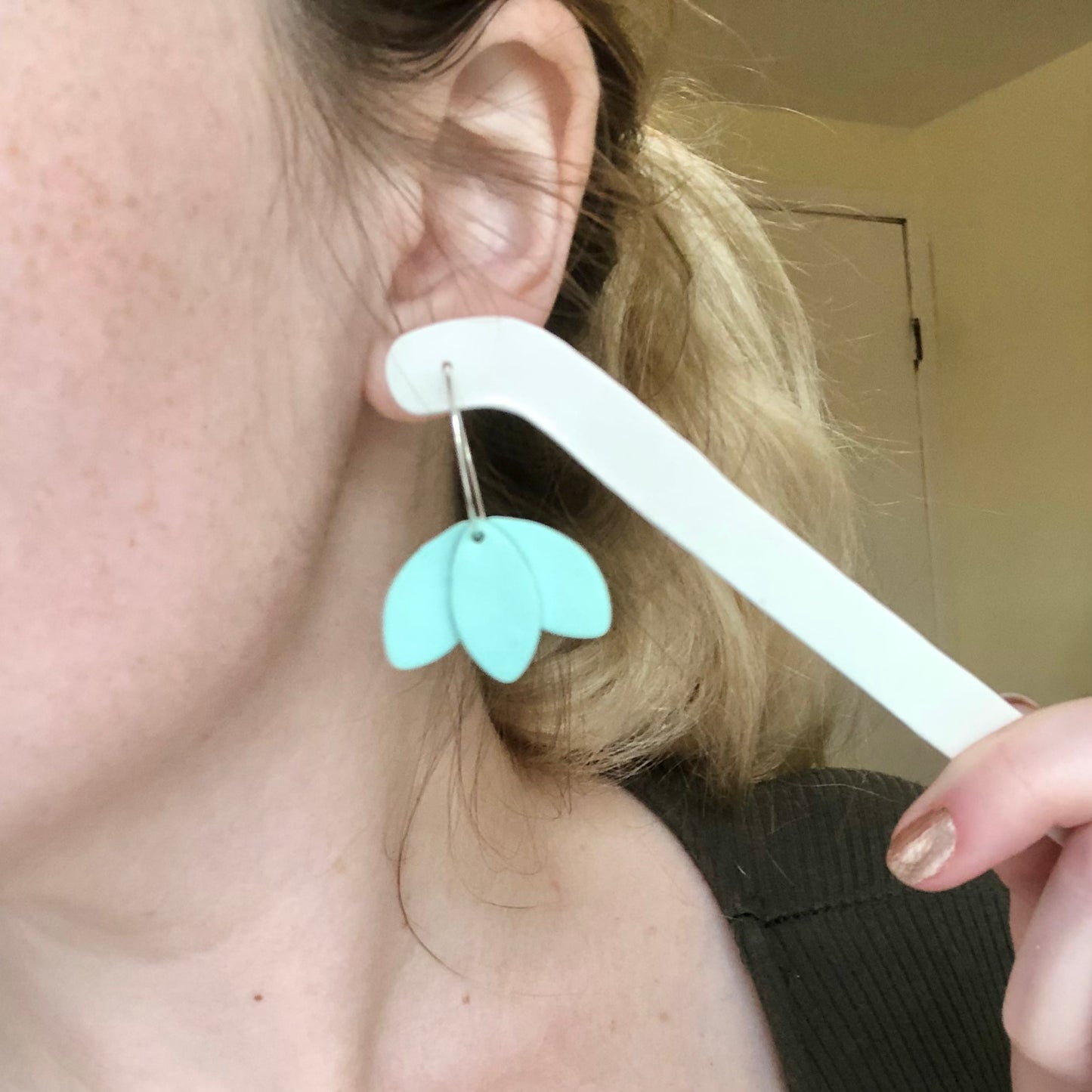 Simple Petal Clay Hoop Earrings